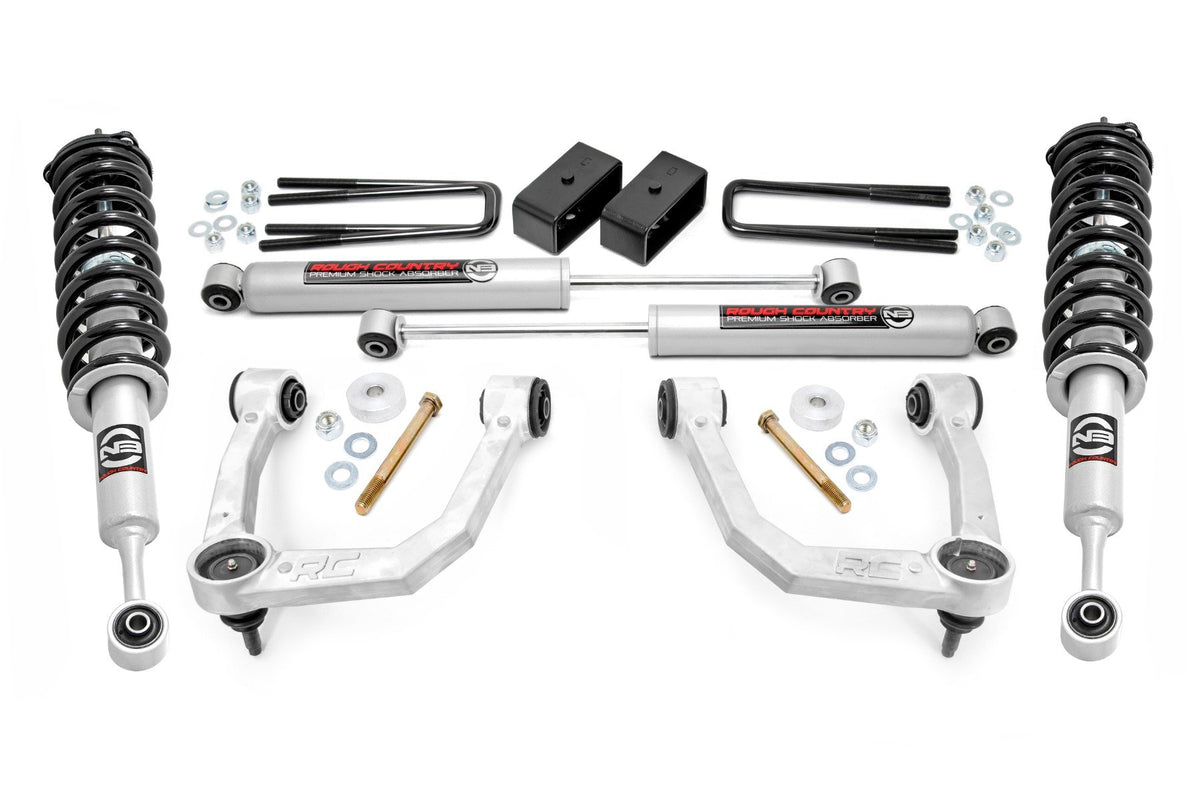 06-20 Toyota Hilux 4WD 3 Inch Lift Kit w/ Control Arms and Front Struts - Rough Country