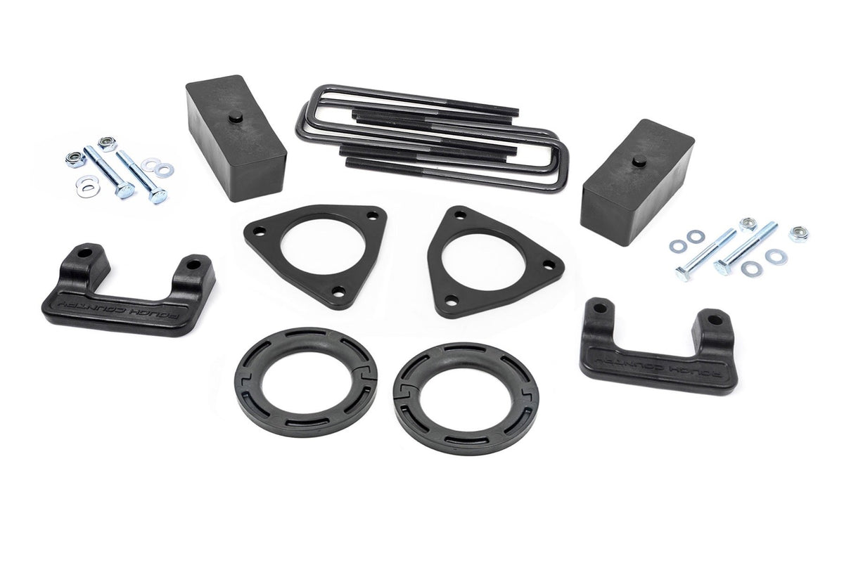 16-18 Chevy/GMC Sierra 1500/Silverado 1500 2.5 Inch Leveling Kit | Stamped Steel - Rough Country