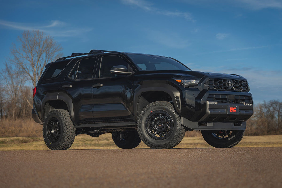 25-26 Toyota 4Runner 4WD 3.5 Inch Lift Kit - Rough Country