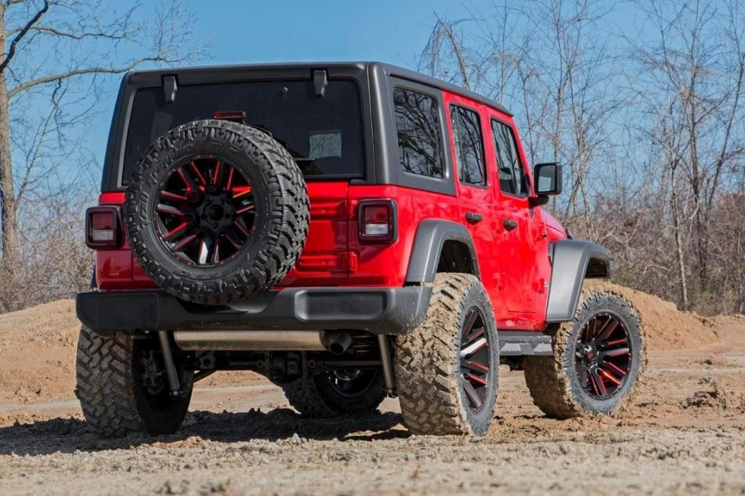 18-23 Jeep Wrangler JL 4WD 3.5 Inch Lift Kit | C/A Drop | 2-Door - Rough Country
