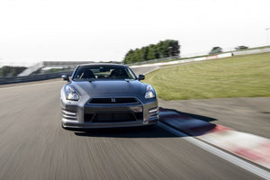 NIS-MI31S1-Nissan-GTR-Road-and-Track-Coilovers-
