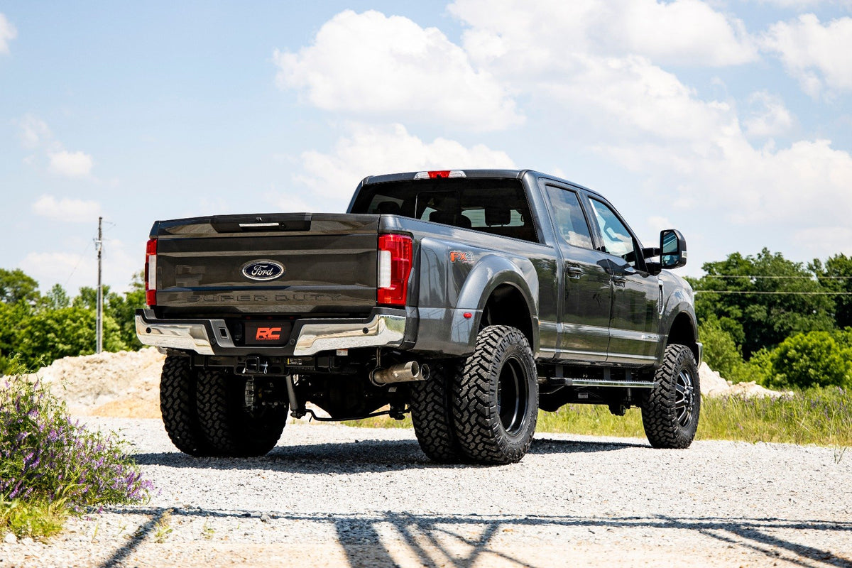 17-22 Ford F-350 Super Duty 4WD Dually 4.5 Inch Lift Kit - Rough Country