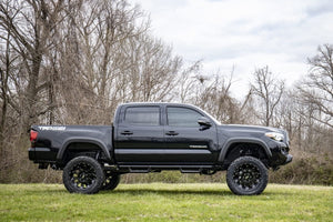 16-23 Toyota Tacoma 2WD/4WD 6 Inch Lift Kit - Rough Country