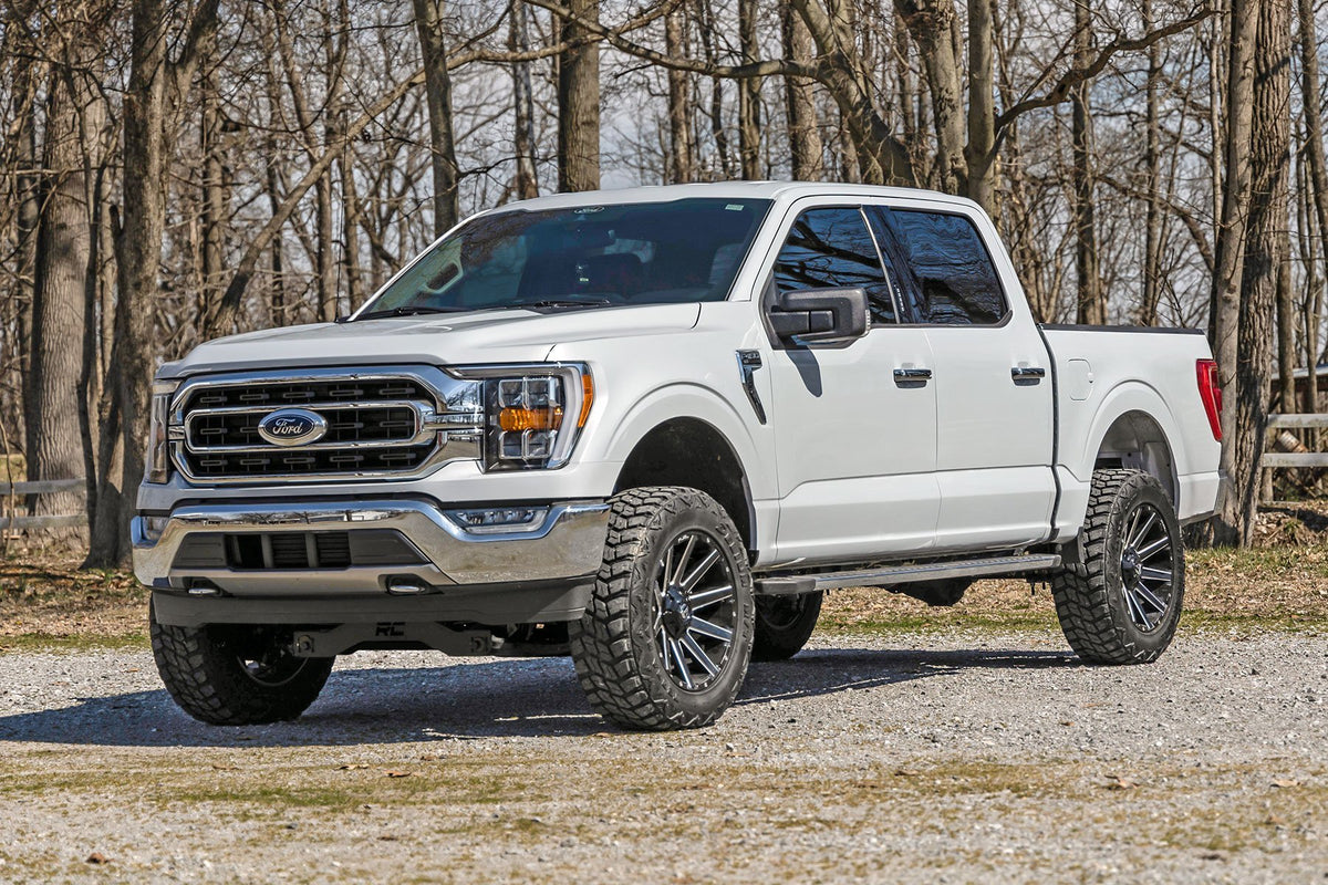 21-24 Ford F-150 2WD 4 Inch Lift Kit - Rough Country