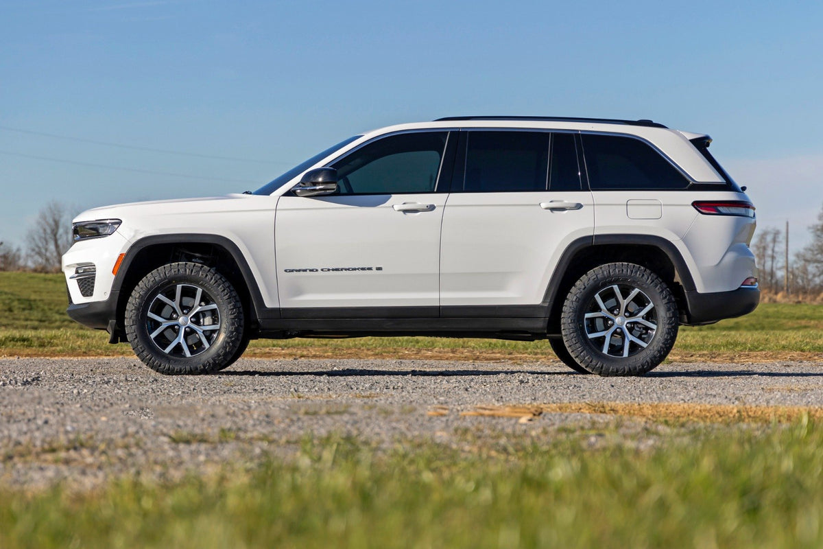 23-25 Jeep Grand Cherokee WL 4WD 1 Inch Lift Kit - Rough Country