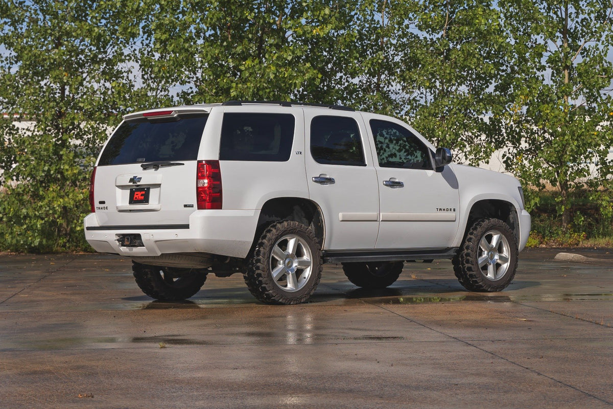 07-20 Chevy/GMC SUV 1500 2WD/4WD 3.5 Inch Lift Kit - Rough Country