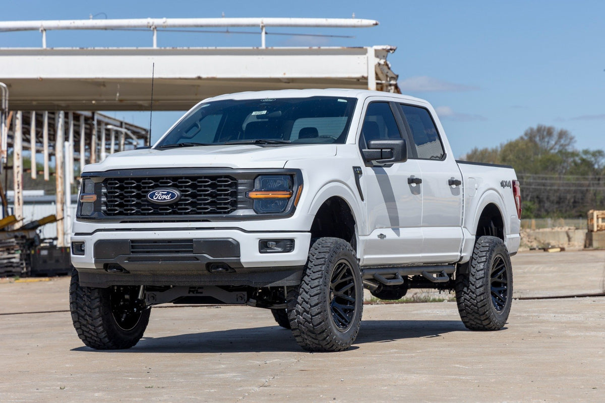 21-26 Ford F-150 4WD 6 Inch Lift Kit - Rough Country