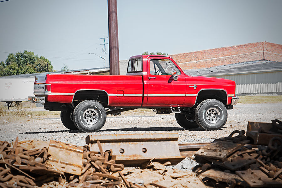 73-76 Chevy/GMC 3/4-Ton Suburban/C20/K20 Truck/C25/K25 Truck 4 Inch Lift Kit - Rough Country