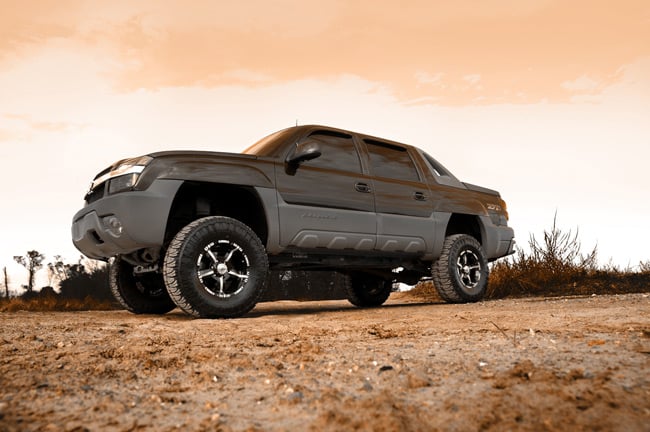 02-06 Chevy Avalanche/Suburban 1500 6 Inch Lift Kit | NTD - Rough Country