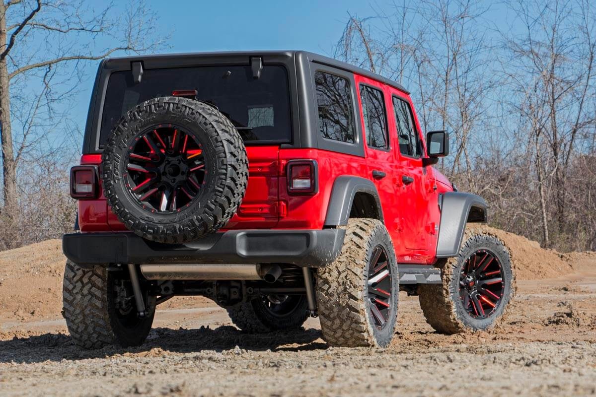 18-23 Jeep Wrangler Unlimited 4WD 3.5 Inch Lift Kit | C/A Drop | FR D/S - Rough Country