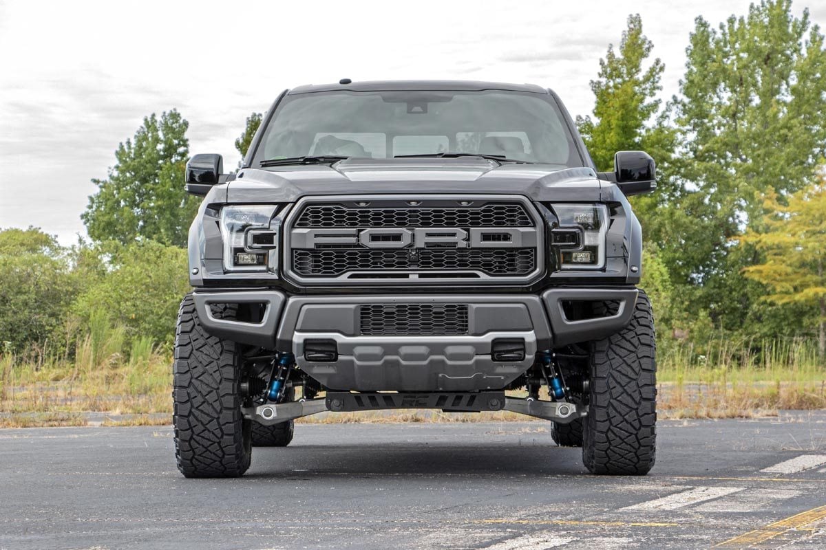 17-18 Ford Raptor 4WD 4.5 Inch Lift Kit - Rough Country