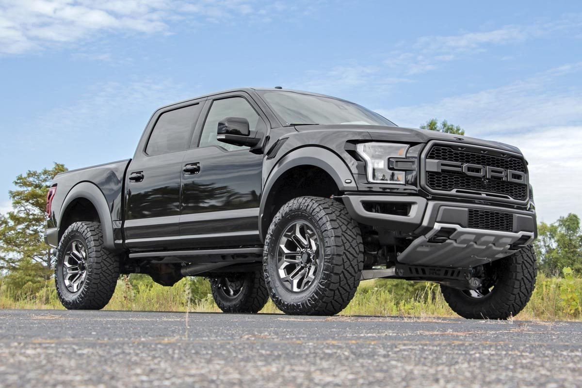 17-18 Ford Raptor 4WD 4.5 Inch Lift Kit - Rough Country
