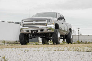 07-13 Chevy Silverado & GMC Sierra 1500 4WD 7.5 Inch Lift Kit - Rough Country