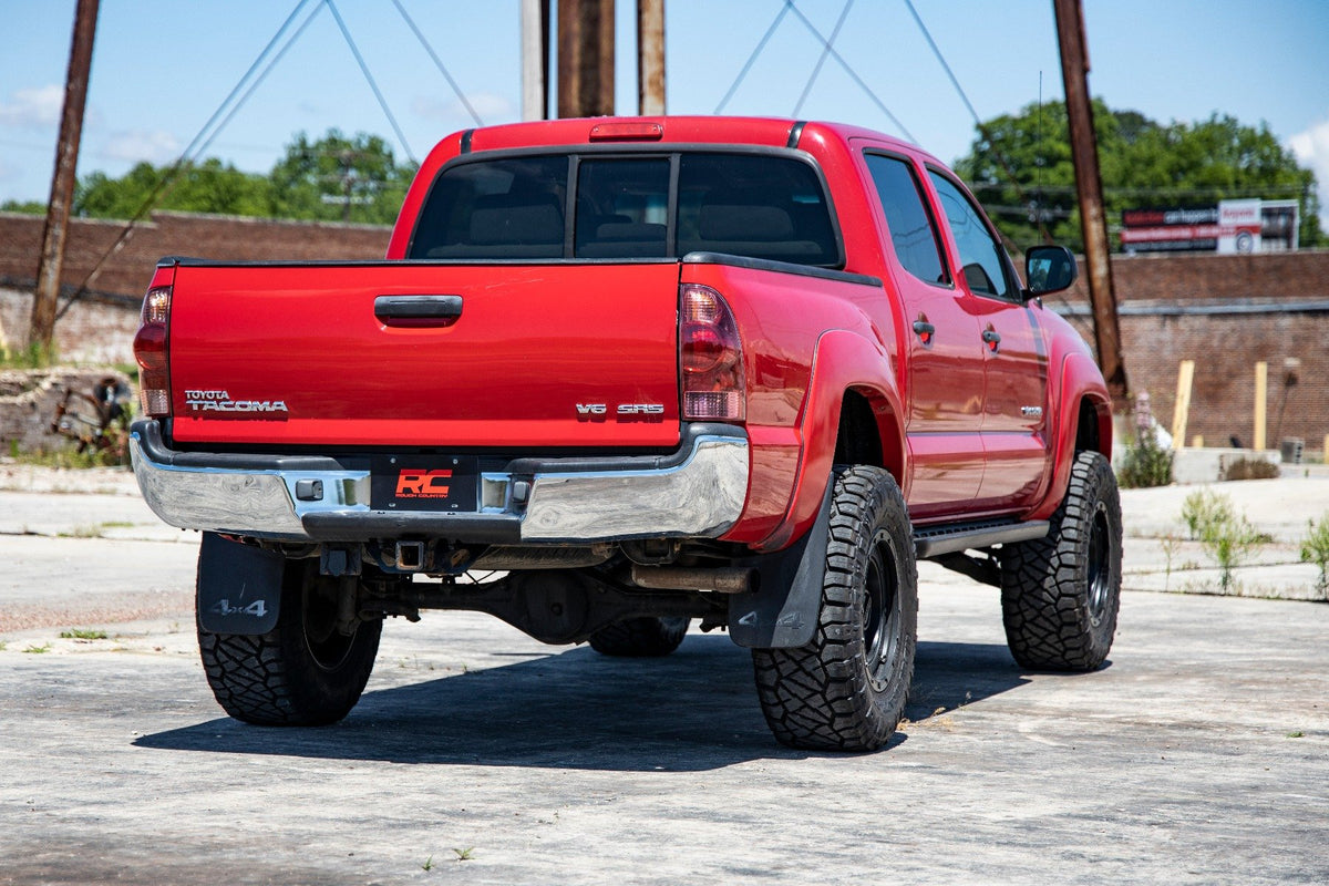 05-23 Toyota Tacoma 2WD/4WD 3.5 Inch Lift Kit w/ Rear Blocks - Rough Country
