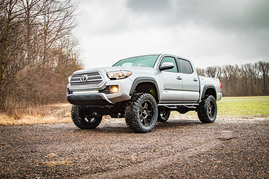 16-23 Toyota Tacoma 2WD/4WD 4 Inch Lift Kit - Rough Country