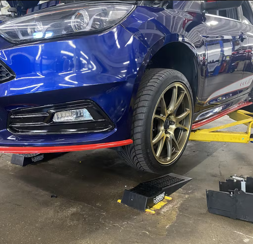 Megan Racing 2-Piece Low Profile Drive-On Ramps (Set of 2)