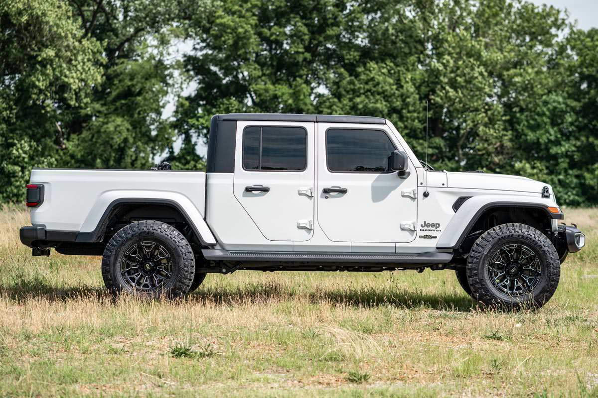 20-23 Jeep Gladiator JT 4WD 2.5 Inch Leveling Kits | Springs - Rough Country