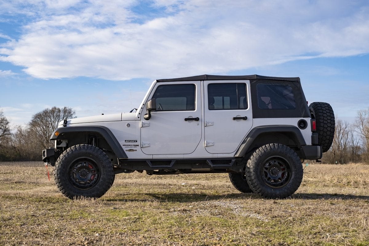 07-18 Jeep Wrangler Unlimited 2WD/4WD 3.25 Inch Lift Kit - Rough Country