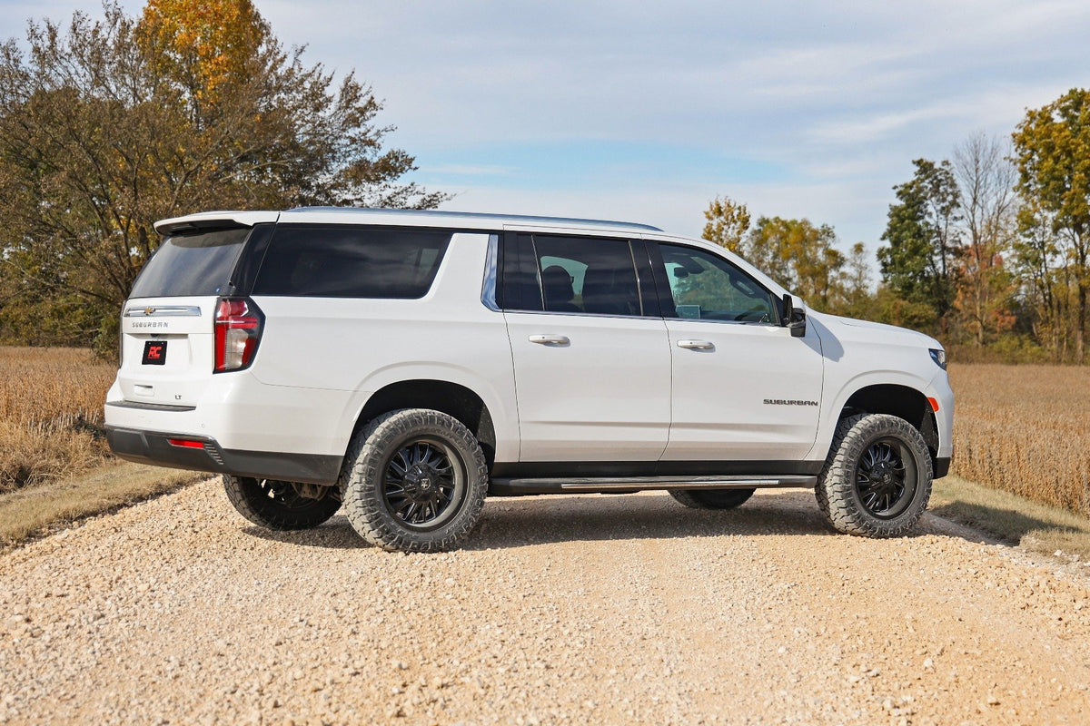 21-26 Chevy/GMC SUV 1500 4WD 2 Inch Lift Kit | Strut - Rough Country