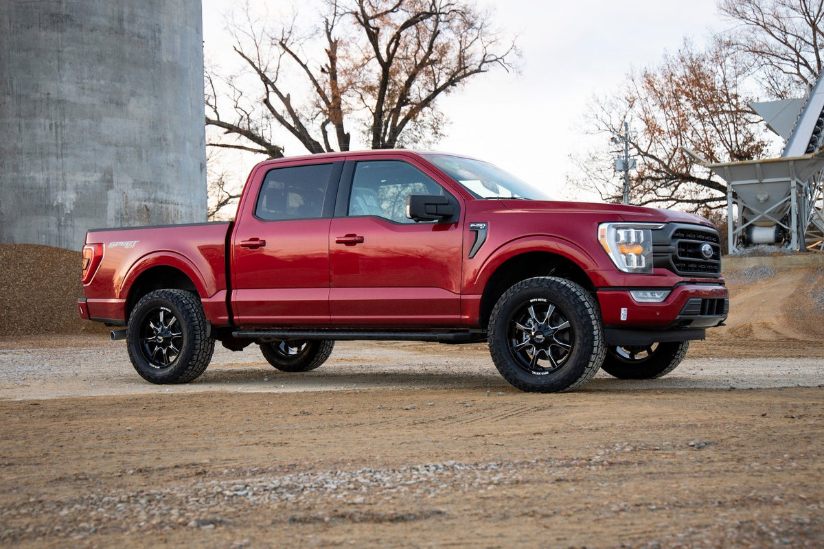 21-26 Ford F-150 4WD 2 Inch Lift Kit - Rough Country