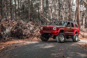 84-01 Jeep Cherokee XJ 2WD/4WD 4.5 Inch Lift Kit | RR springs - Rough Country