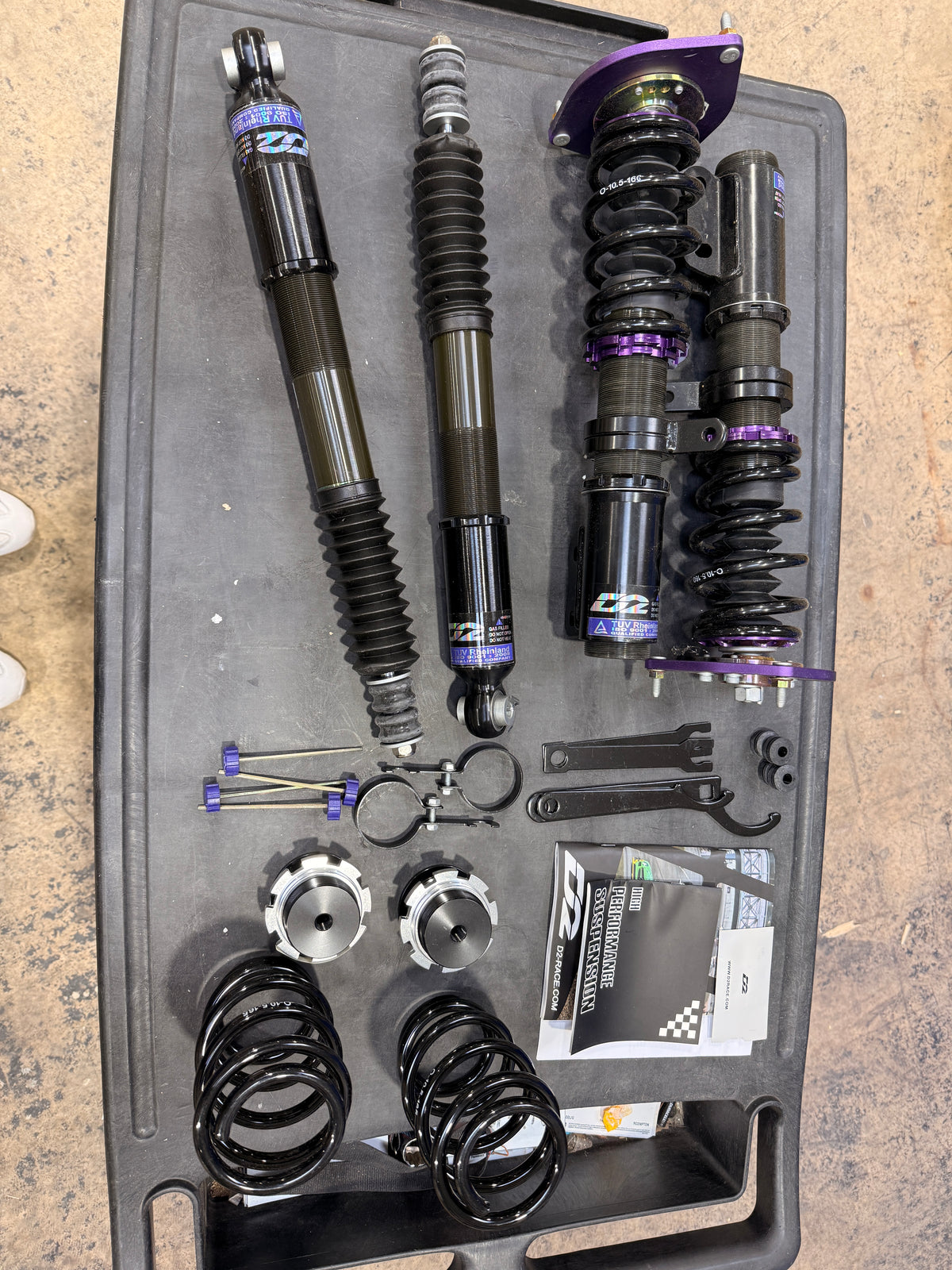*OPEN BOX* 02-08 Nissan Cube Z11 D2 Racing Coilovers- RS Series