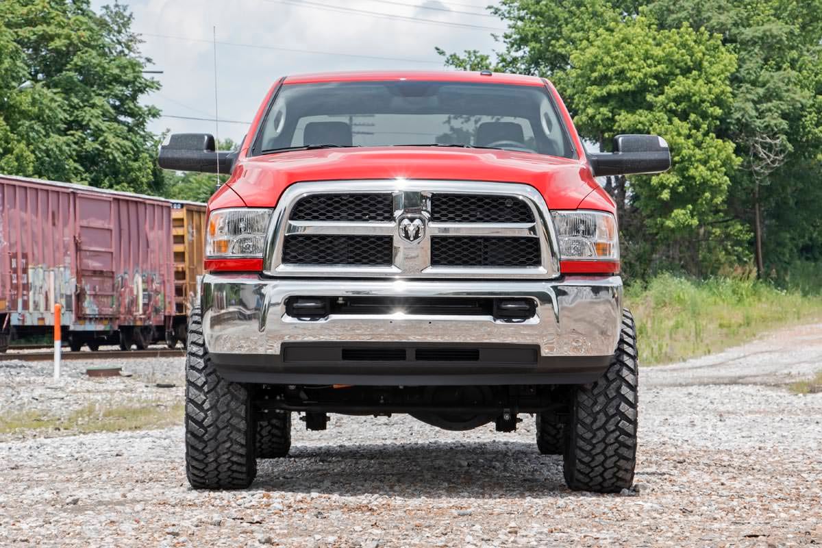 14-18 Ram 2500 4WD 5 Inch Lift Kit | FR Spacer | Radius Arm Drop - Rough Country