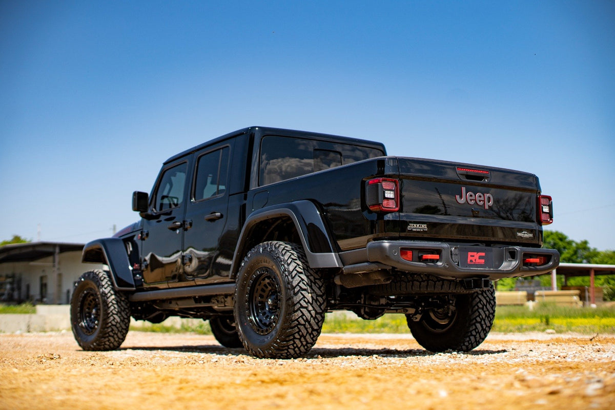 24-25 Jeep Gladiator JT 4WD 2.5 Inch Leveling Kits | Springs - Rough Country