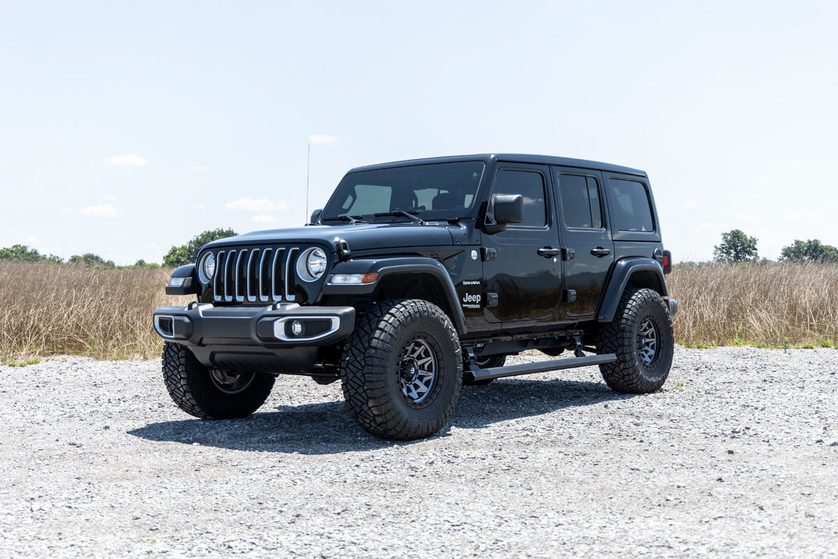 24-26 Jeep Wrangler Unlimited 4WD 2.5 Inch Lift Kit | Coils - Rough Country