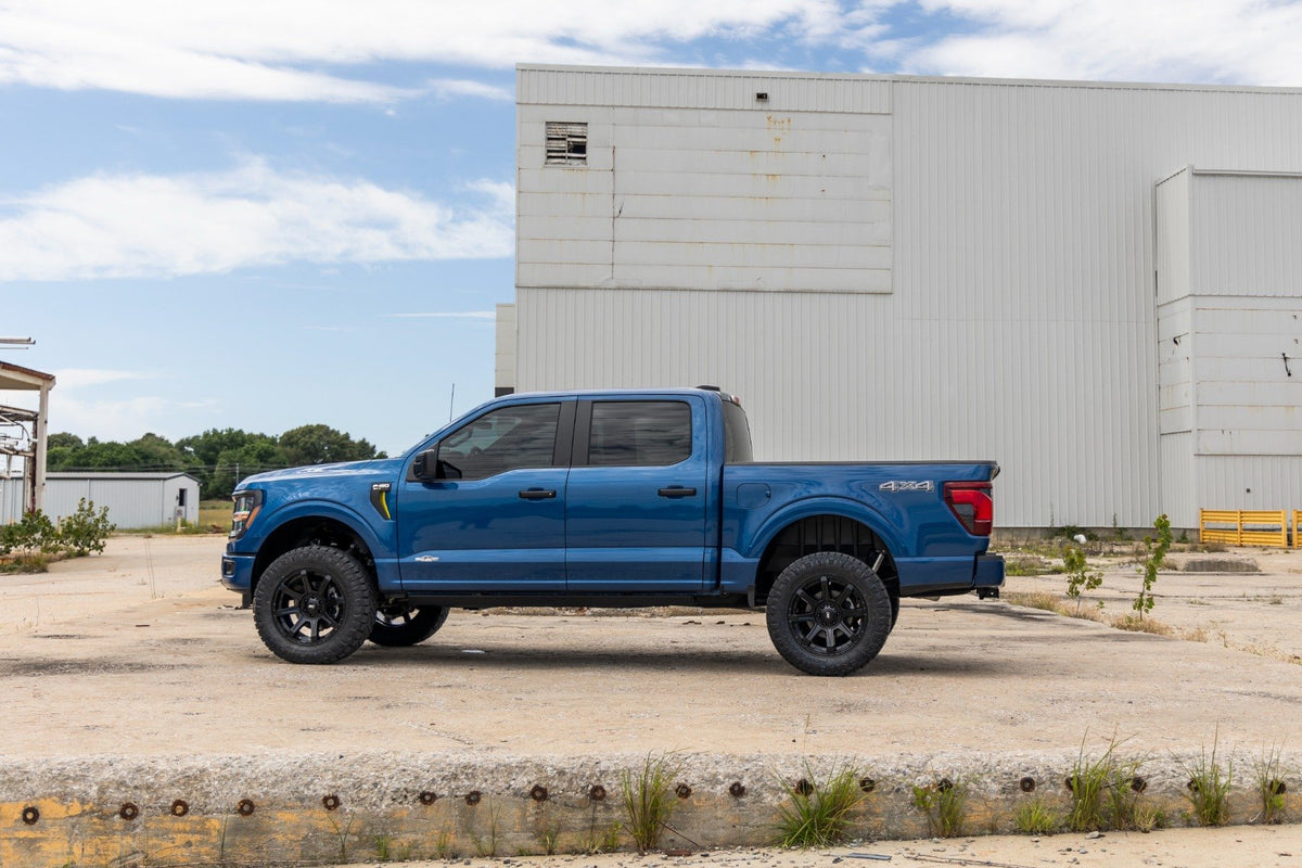 21-26 Ford F-150 4WD 3 Inch Lift Kit | Forged UCA - Rough Country