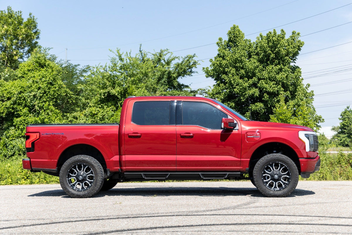 22-26 Ford F-150 Lightning 4WD 3 Inch Lift Kit | Forged UCA - Rough Country