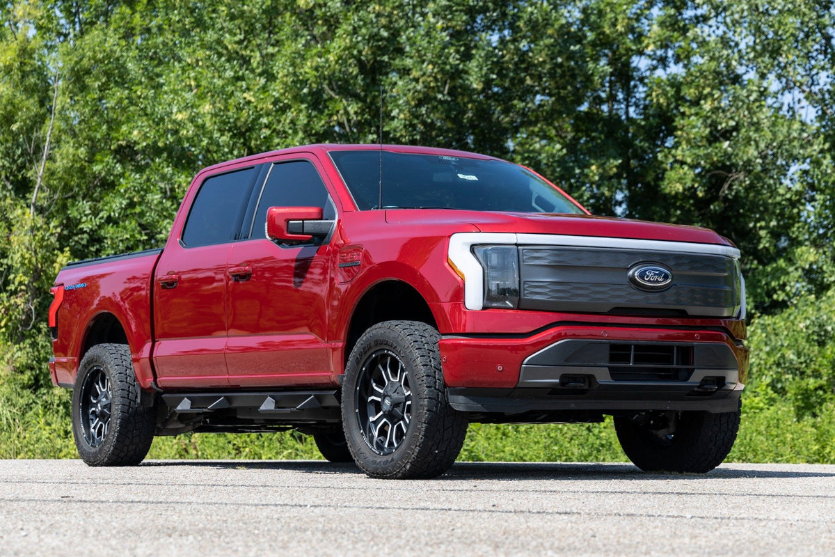 22-26 Ford F-150 Lightning 4WD 3 Inch Lift Kit | Forged UCA - Rough Country