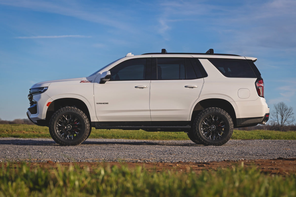 21-26 Chevy Tahoe 4WD 3.5 Inch Lift Kit | OE Air Ride - Rough Country