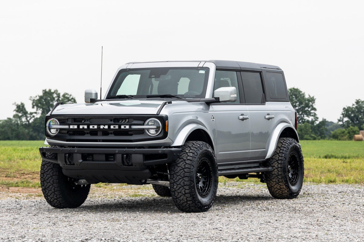 21-25 Ford Bronco 4WD 2 Inch Lift Kit  Lifted Struts - Rough Country