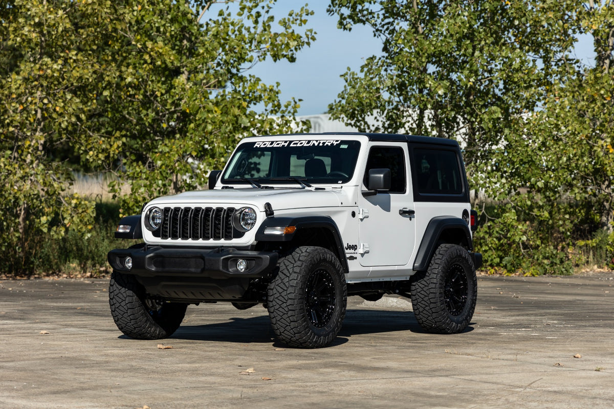 24-26 Jeep Wrangler JL 4WD 2.5 Inch Lift Kit | Coils - Rough Country