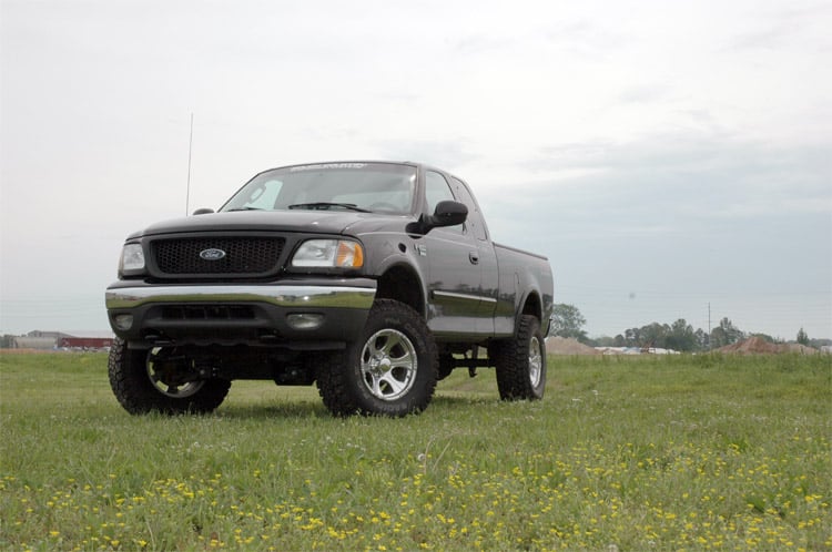 97-03 Ford F-150 4WD 5 Inch Lift Kit - Rough Country