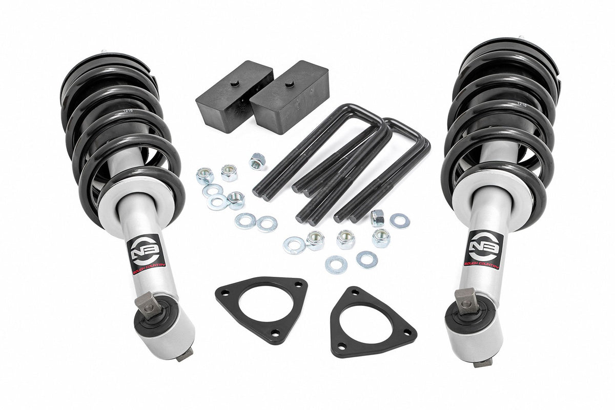 16-18 Chevy/GMC Sierra 1500/Silverado 1500 2.5 Inch Leveling Kit | Stamped Steel - Rough Country