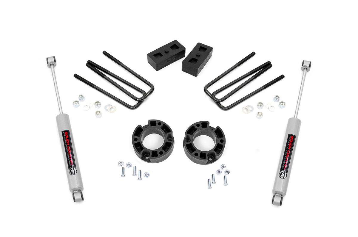 07-13 Chevy Silverado & GMC Sierra 1500 2WD 3.5 Inch Lift Kit - Rough Country