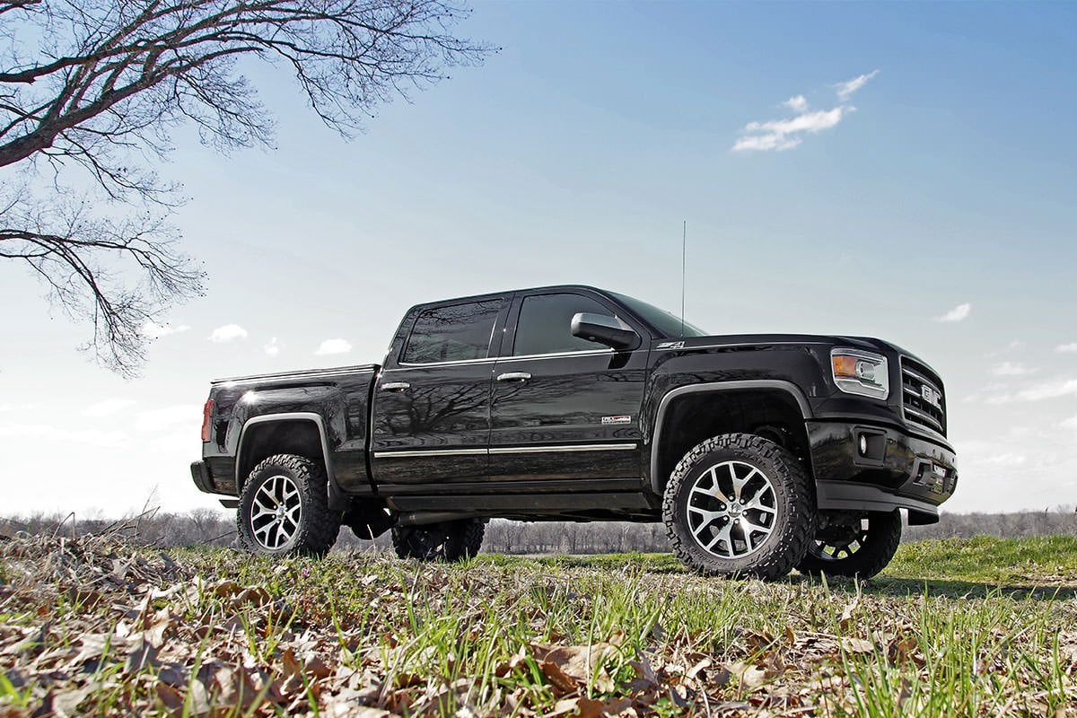 14-18 & Classic Chevy/GMC 1500 6 Inch Lift Kit - Rough Country