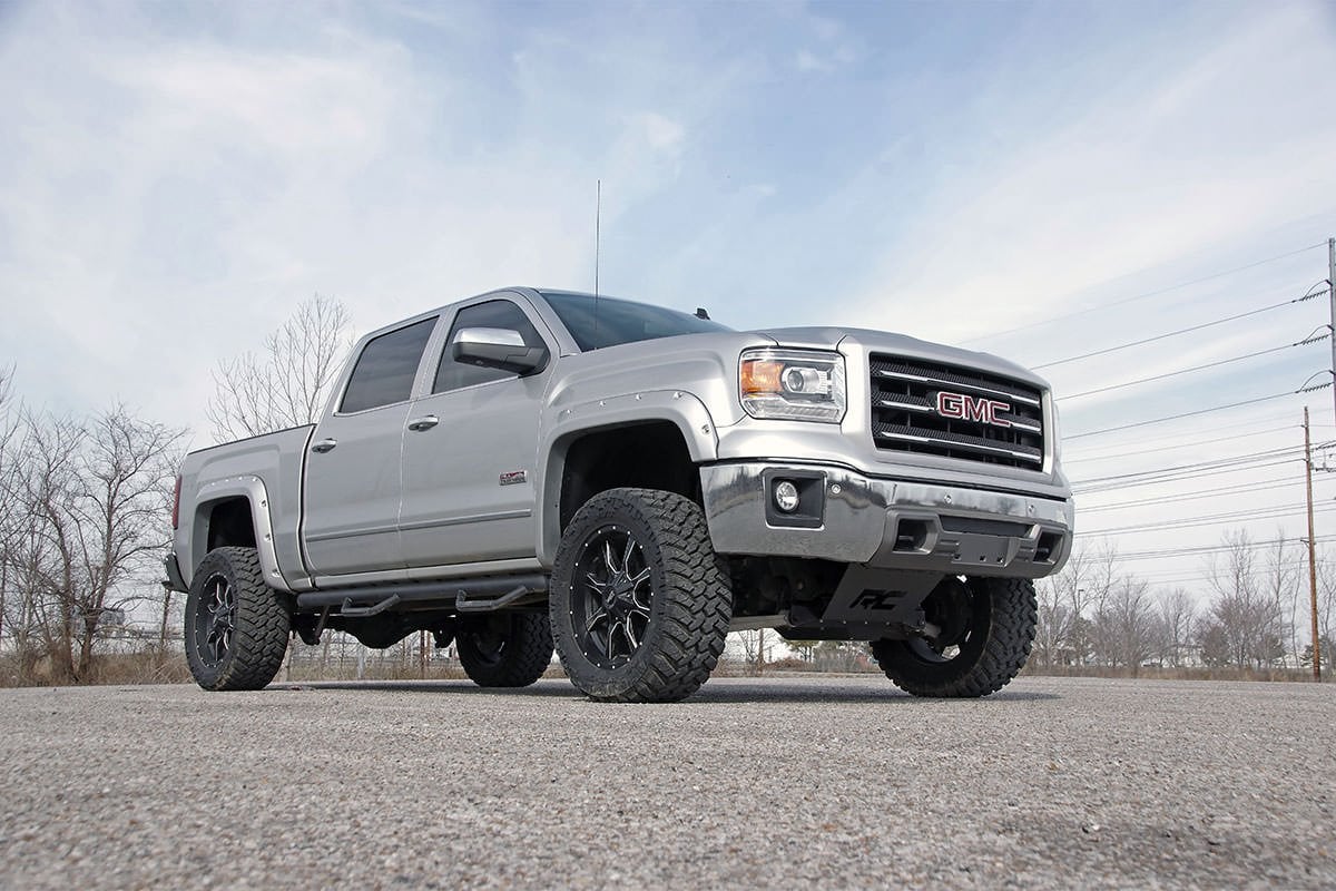 14-18 & Classic Chevy/GMC 1500 4WD 5 Inch Lift Kit - Rough Country
