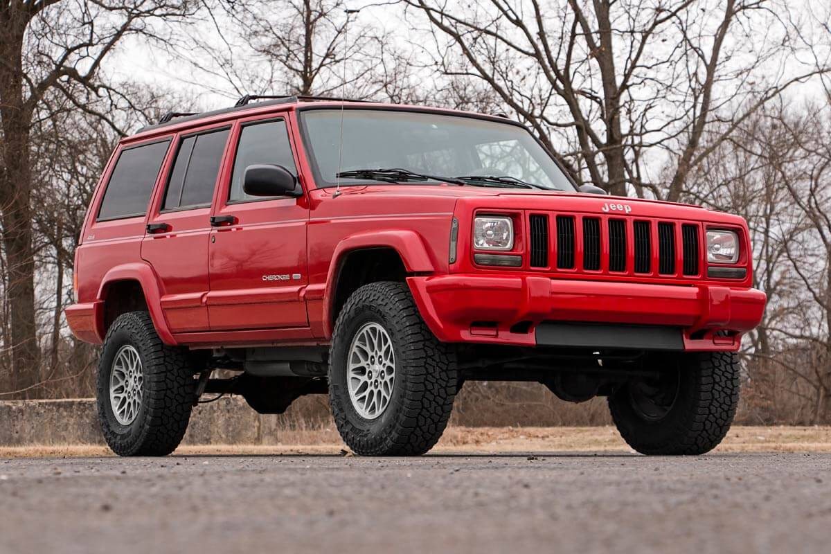 84-01 Jeep Cherokee XJ 2WD/4WD 3 Inch Lift Kit | Series II - Rough Country