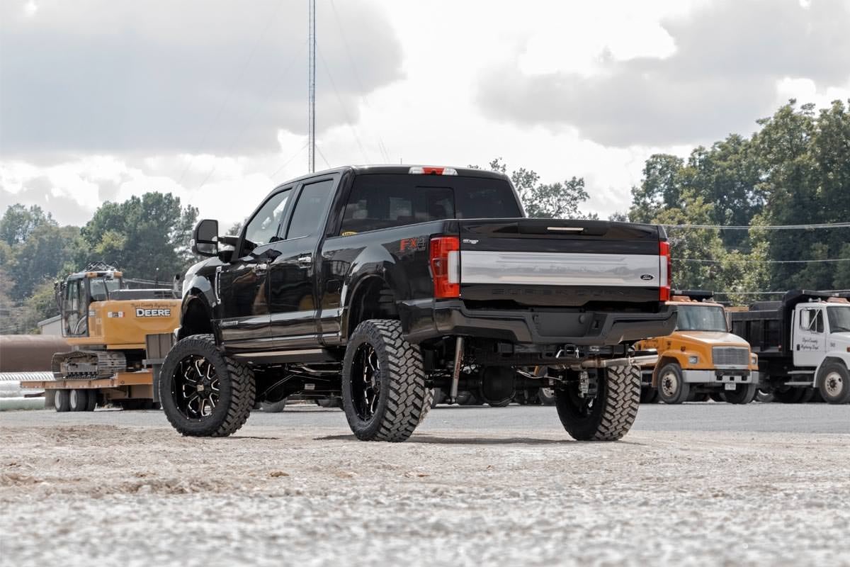 17-22 Ford F-250/F-350 Super Duty 4WD 6 Inch Lift Kit | Radius Arm - Rough Country