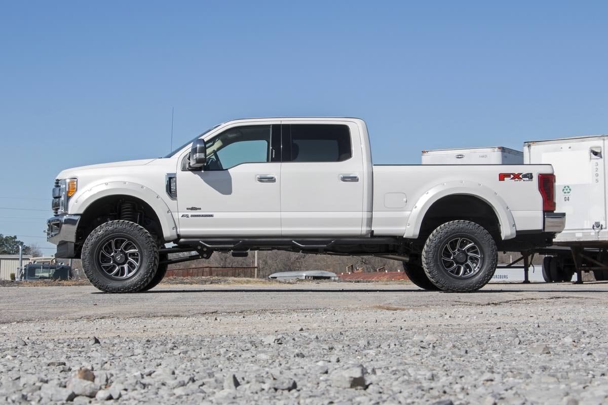 17-22 Ford F-250/F-350 Super Duty 4WD 4.5 Inch Lift Kit - Rough Country