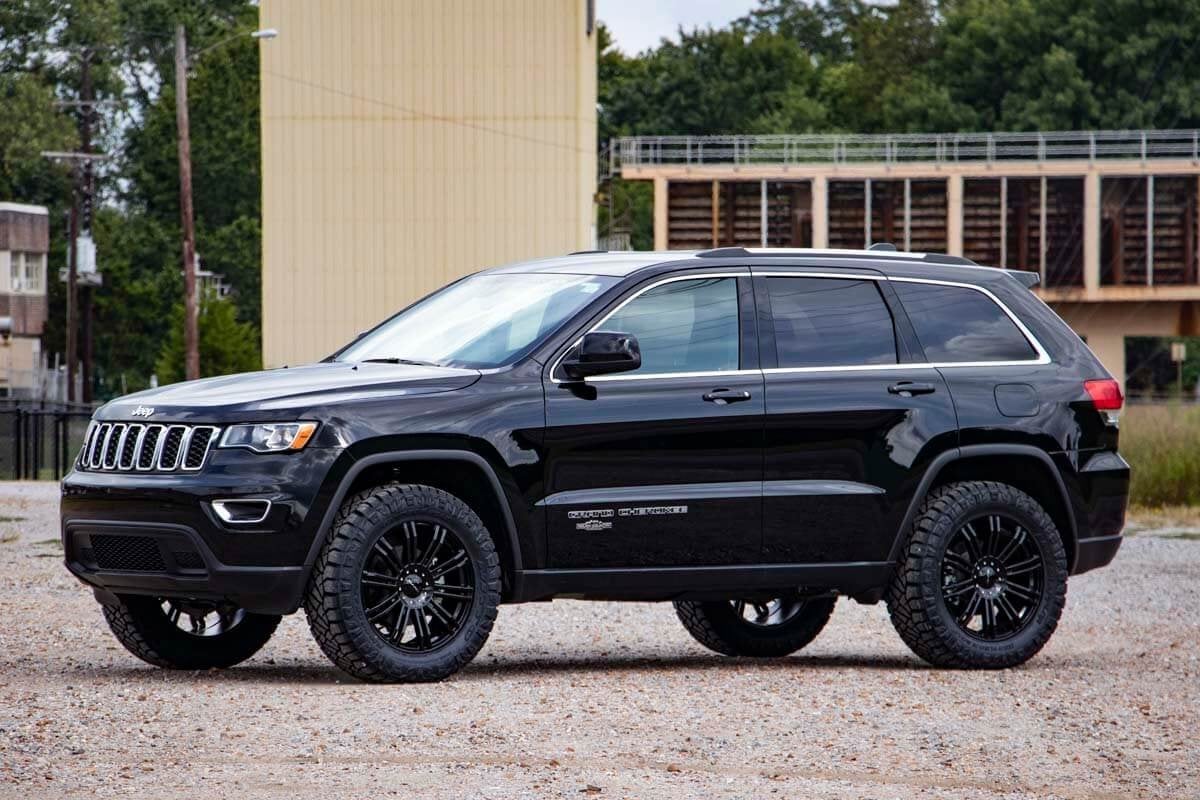 11-15 Jeep Grand Cherokee 4WD 2.5 Inch Lift Kit - Rough Country