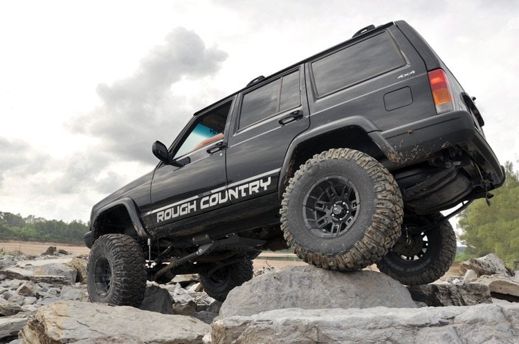 84-01 Jeep Cherokee XJ 4WD 6.5 Inch Lift Kit | Long Arm - Rough Country