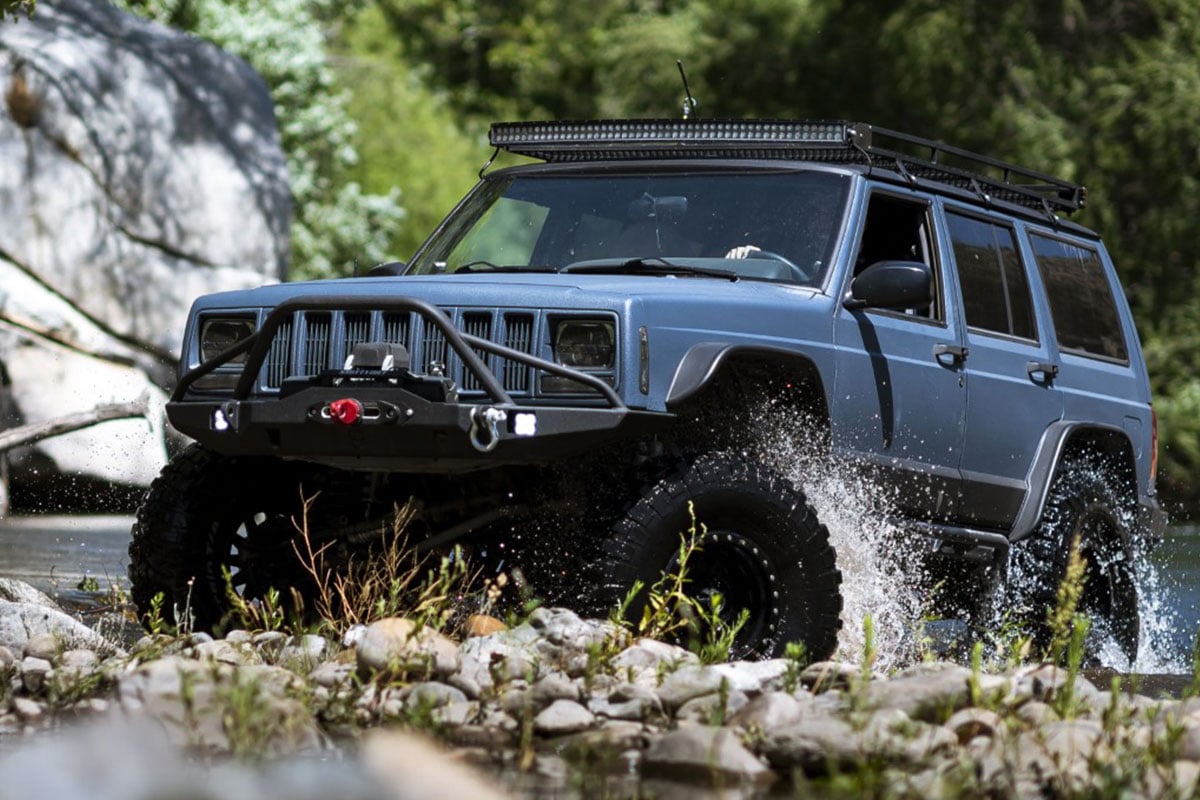 84-01 Jeep Cherokee XJ 2WD/4WD 6.5 Inch Lift Kit | X-Series - Rough Country