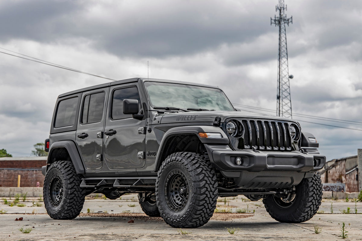20-23 Jeep Wrangler Unlimited 3.5 Inch Lift Kit | C/A Drop | 4-Door | EcoDiesel - Rough Country