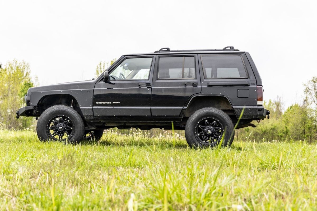 84-01 Jeep Cherokee XJ 2WD/4WD 3 Inch Lift Kit - Rough Country