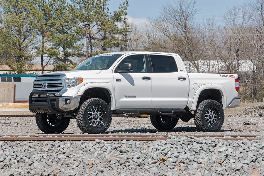 16-21 Toyota Tundra 2WD/4WD 6 Inch Lift Kit - Rough Country