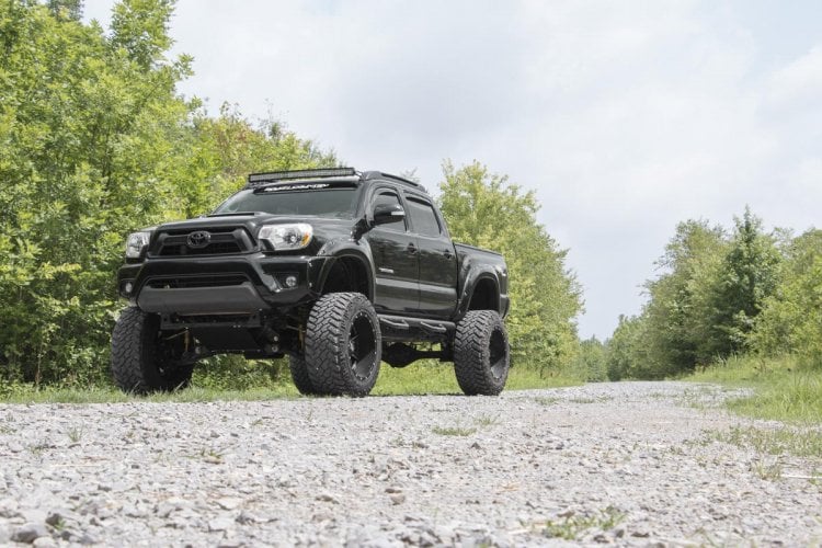 05-15 Toyota Tacoma 2WD/4WD 6 Inch Lift Kit - Rough Country